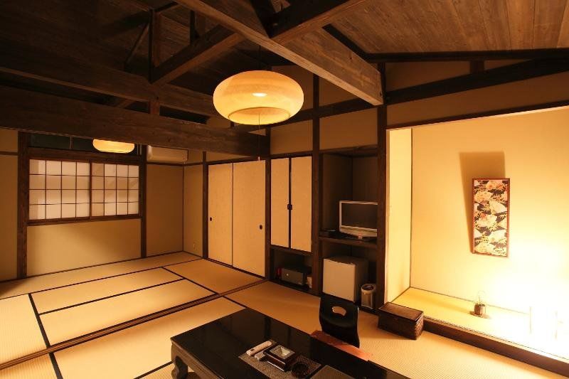 Hotel Yufuin Ryoan Wazanho Oita Exterior foto